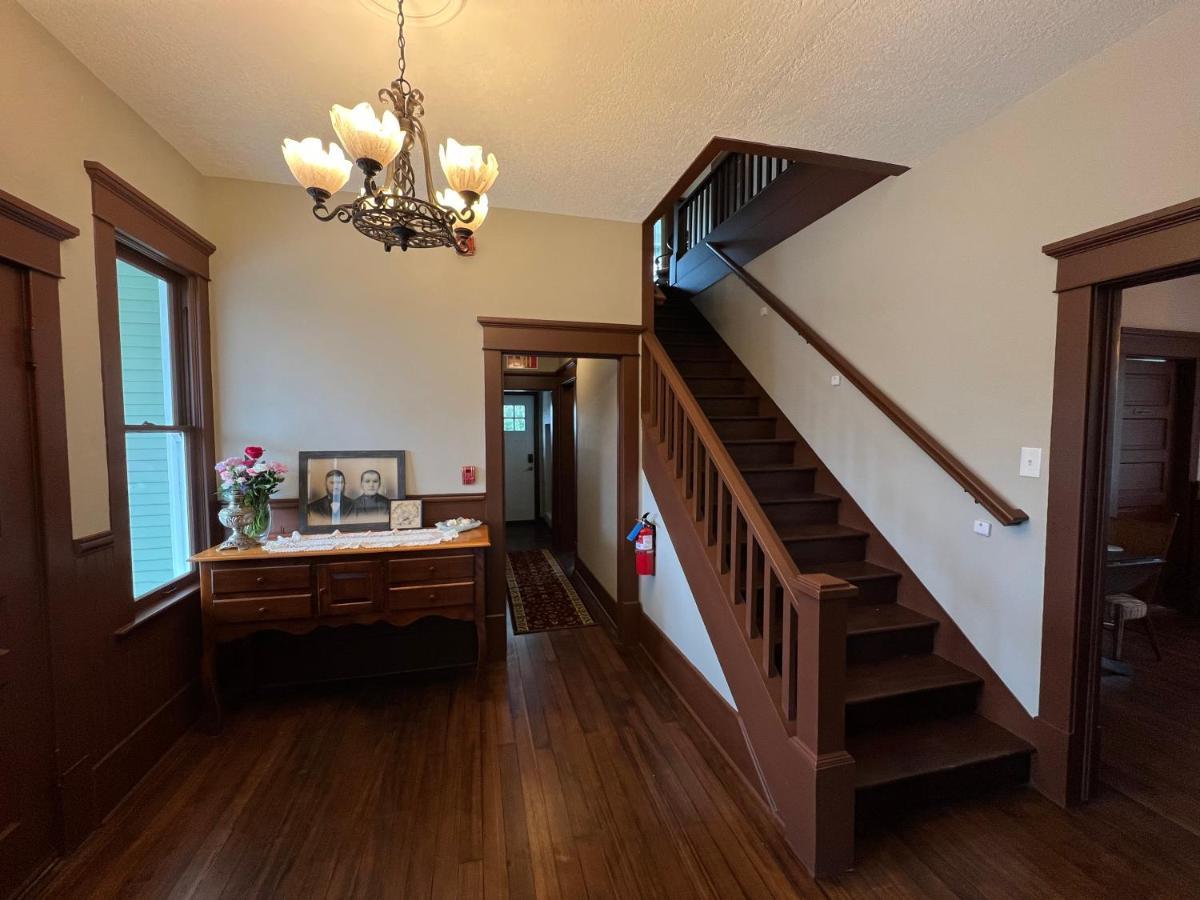 The Pearl Inn Bed And Breakfast Ilwaco Bagian luar foto