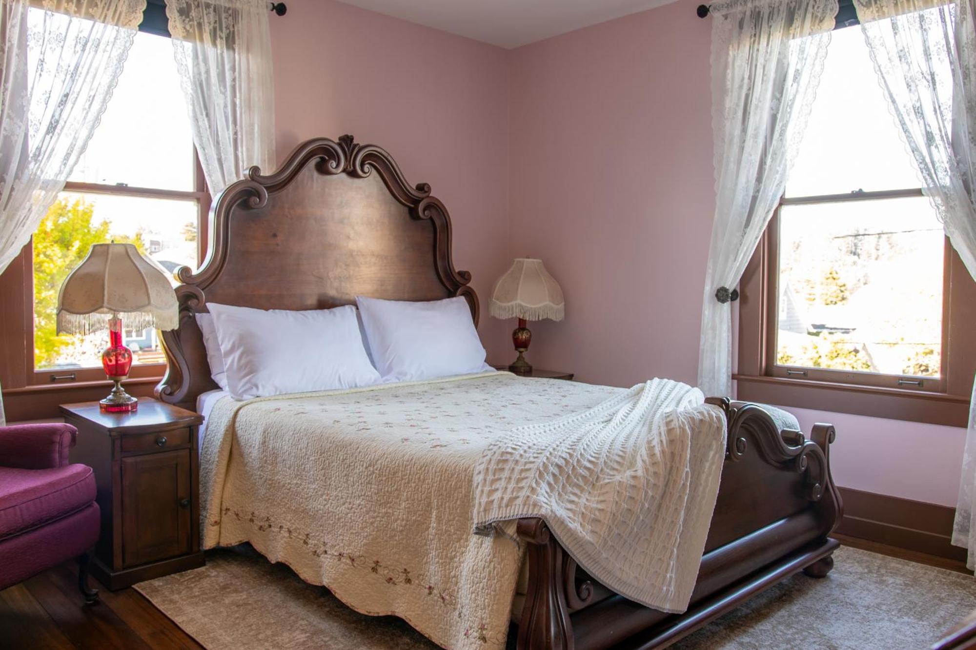 The Pearl Inn Bed And Breakfast Ilwaco Bagian luar foto