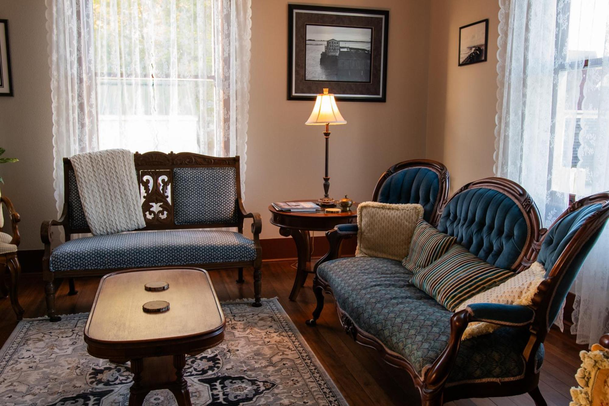 The Pearl Inn Bed And Breakfast Ilwaco Bagian luar foto
